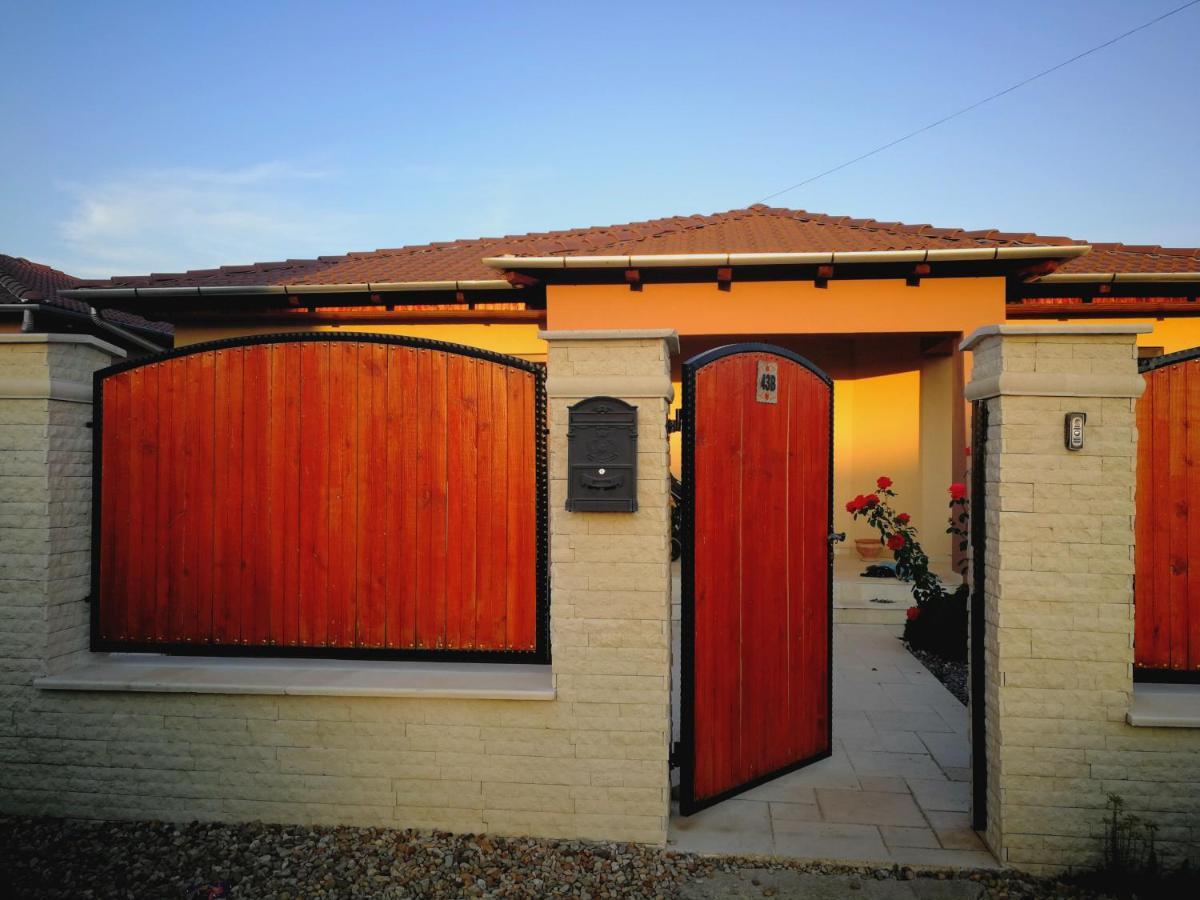 הוילה Sîntandrei Sia & Sophie 'S House מראה חיצוני תמונה
